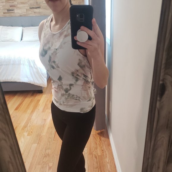 Hyba Floral Open-Backed tank - Picture 4 of 5